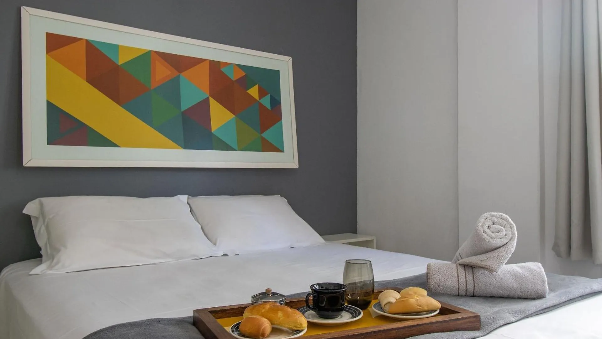 Dge92 - Elegante, 2 Dorm, Churrasqueira Na Sacada Balneário Camboriú
