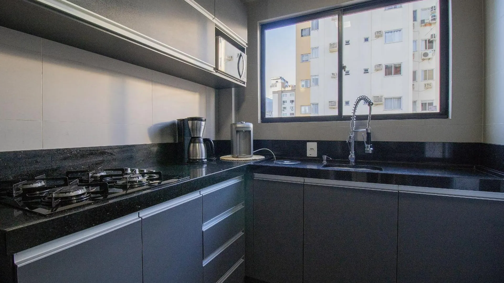 Dge92 - Elegante, 2 Dorm, Churrasqueira Na Sacada Balneário Camboriú